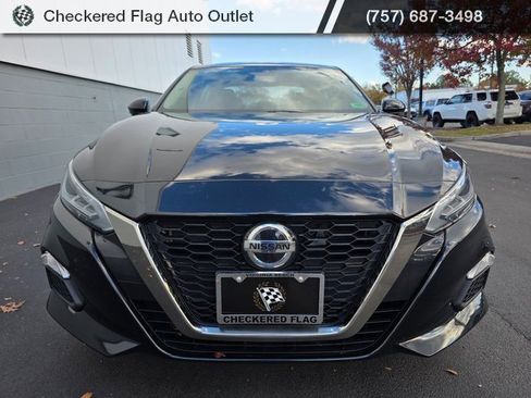 Used 2022 Nissan Altima 2.0 SR image 12