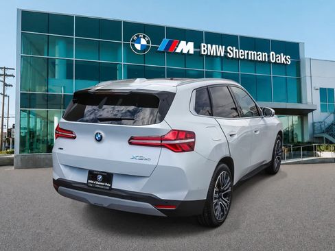 Used 2026 BMW X3 xDrive30i w/ Convenience Package AWD/4WD image 4