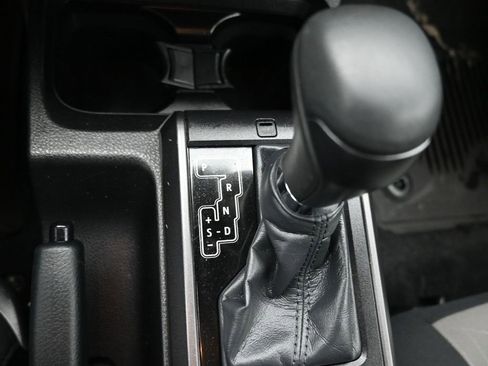 Used 2023 Toyota Tacoma TRD Off-Road image 17