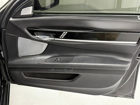 Used 2013 BMW 750Li 750Li image 41