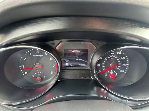 Used 2020 Kia Sedona LX image 24