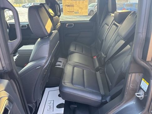 New 2025 Ford Bronco Big Bend w/ Black Diamond Package image 10