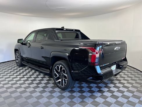 New 2024 Chevrolet Silverado EV RST AWD/4WD image 7