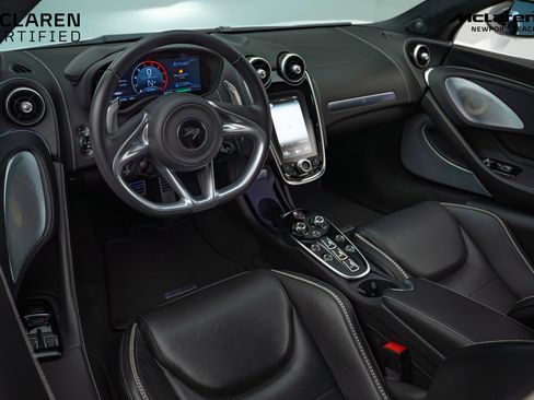 Used 2022 McLaren GT image 21