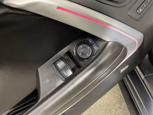 Used 2017 Chevrolet Camaro SS RWD image 16