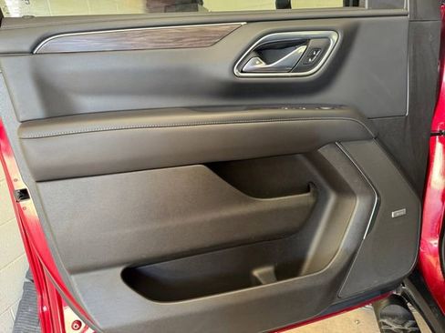 Used 2021 Chevrolet Tahoe Z71 AWD/4WD image 4