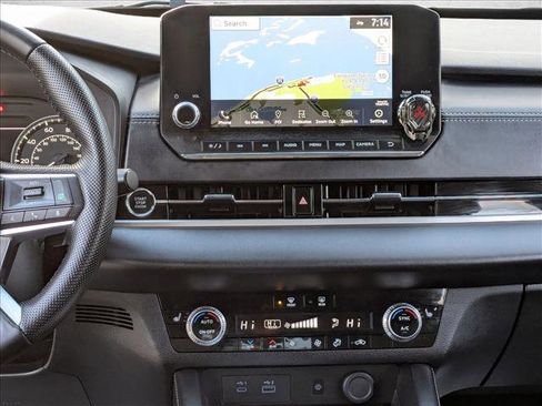 Used 2022 Mitsubishi Outlander SEL image 13