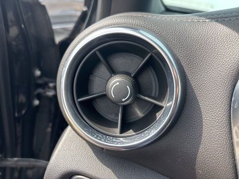 Used 2021 Chevrolet Blazer LT image 27