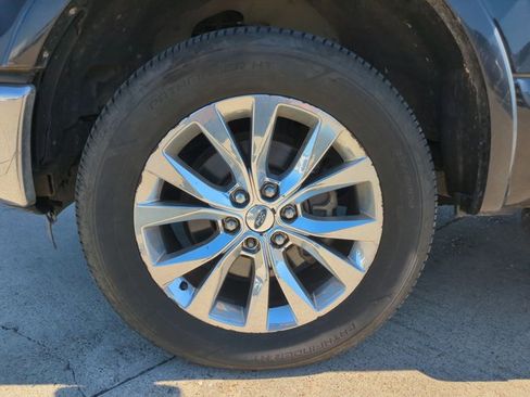 Used 2015 Ford F150 Lariat w/ Equipment Group 502A Luxury image 18