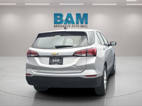 Certified 2022 Chevrolet Equinox LS AWD/4WD image 24