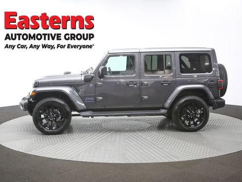 Used 2025 Jeep Wrangler Unlimited Sahara AWD/4WD image 55
