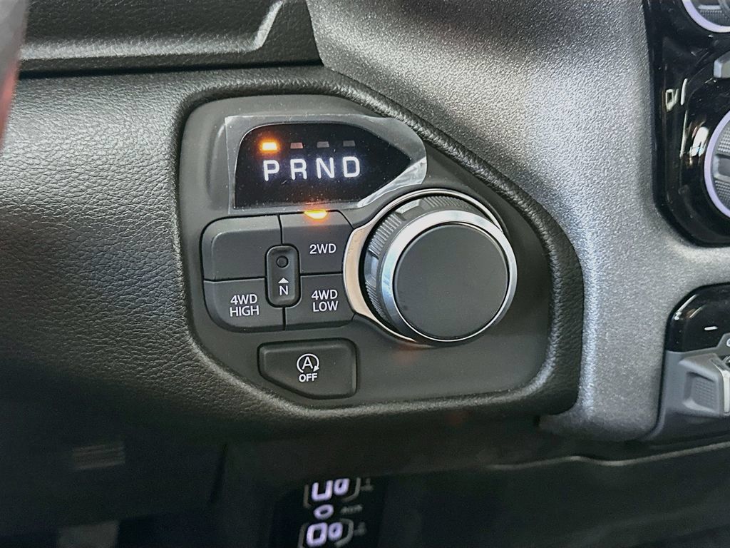 New 2026 RAM 1500 Express AWD/4WD image 12
