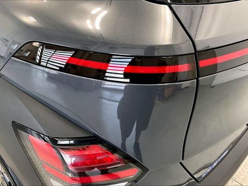 Certified 2024 Hyundai Kona SEL AWD/4WD image 29