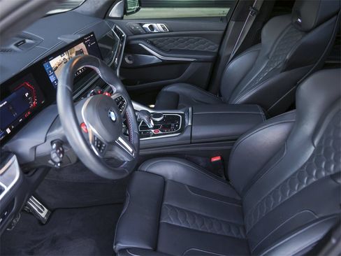 Used 2025 BMW X5 M Competition w/ Executive Package image 16