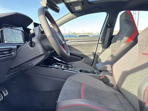New 2026 Volkswagen GTI SE FWD image 11