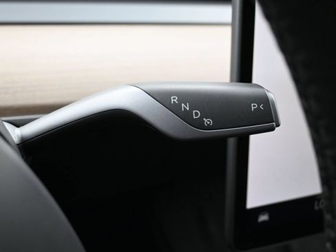 Used 2023 Tesla Model 3 Standard Range RWD image 16