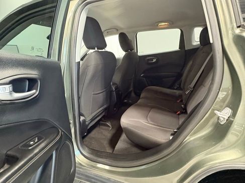 Used 2017 Jeep Compass Sport w/ Cold Weather Group image 12