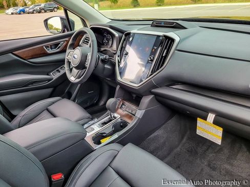 New 2025 Subaru Ascent Touring w/ Popular Package #2 image 24