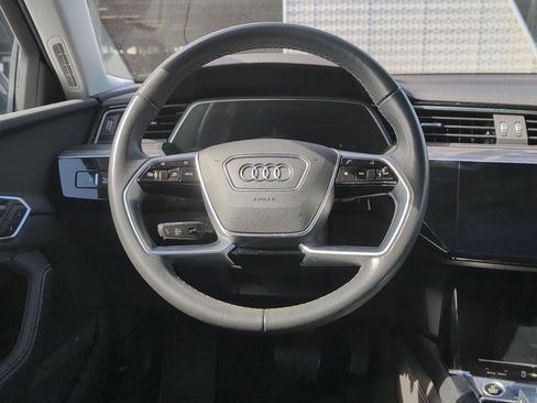 Used 2024 Audi Q8 e-tron Premium Plus w/ Premium Plus Package AWD/4WD image 10