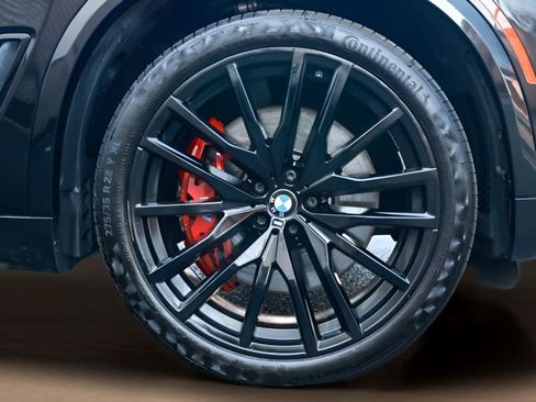 Used 2022 BMW X5 M50i w/ Premium Package image 35
