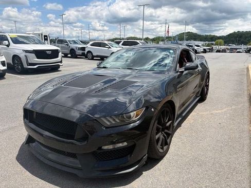 Used 2016 Ford Mustang Shelby GT350 w/ Track Package RWD image 3