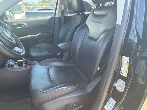 Used 2017 Jeep Compass Trailhawk w/ Leather Interior Group AWD/4WD image 20