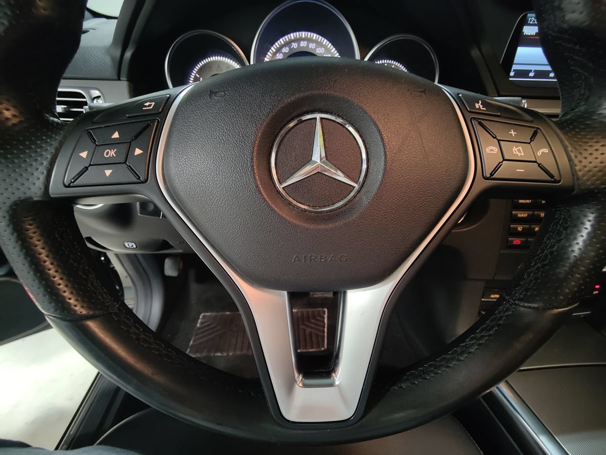 Used 2014 Mercedes-Benz E 350 4MATIC Wagon image 29