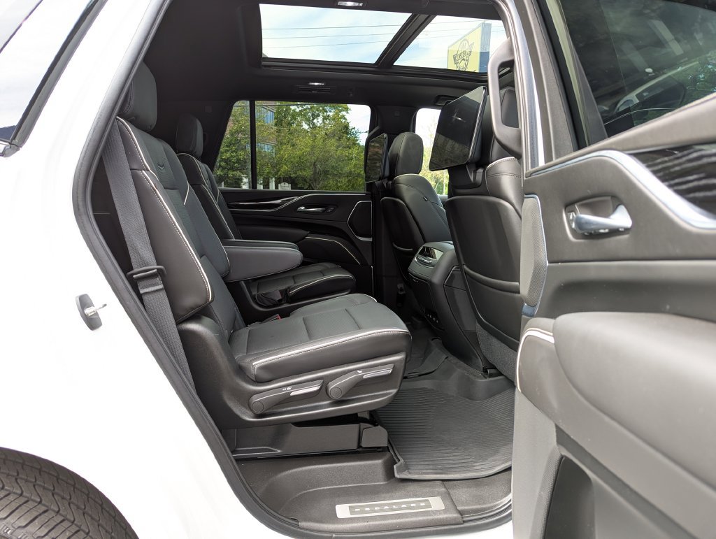 Used 2021 Cadillac Escalade Sport w/ Driver Assist Tech Package AWD/4WD image 41