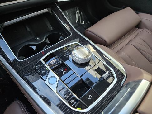 New 2026 BMW X5 xDrive40i w/ Executive Package image 23