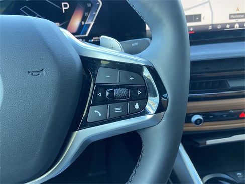 Used 2025 BMW 330i xDrive Sedan w/ M Sport Package image 22