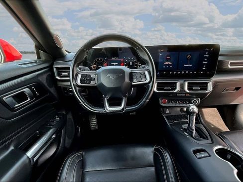 Used 2024 Ford Mustang Premium image 10