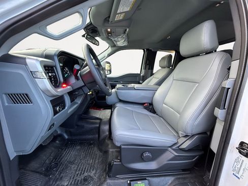 New 2026 Ford F550 4x4 Supercab Super Duty image 11