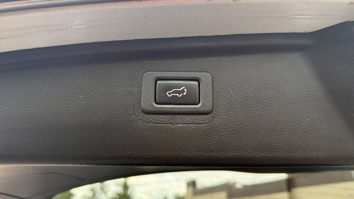 Used 2019 Subaru Outback 2.5i Premium w/ Popular Package #2 AWD/4WD image 23