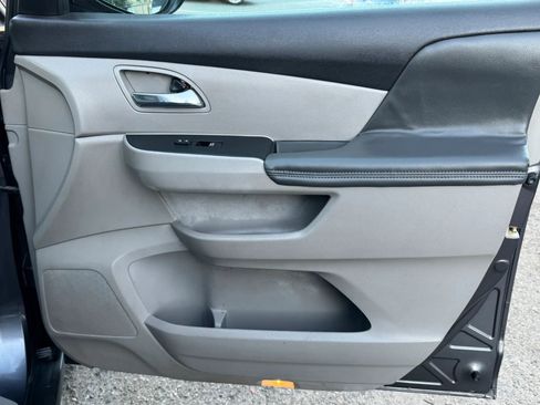 Used 2015 Honda Odyssey EX image 33