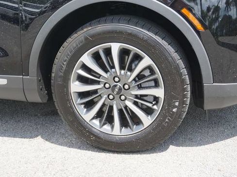 Used 2023 Lincoln Nautilus FWD w/ Premium Package image 14