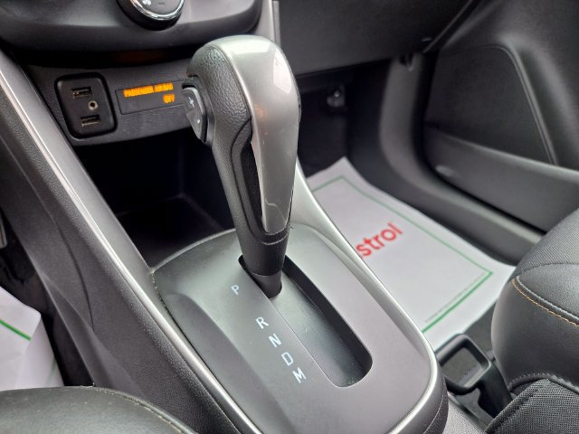 Used 2020 Chevrolet Trax LT w/ Redline Edition FWD image 29