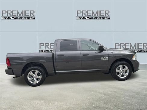 Used 2020 RAM 1500 Express RWD image 23