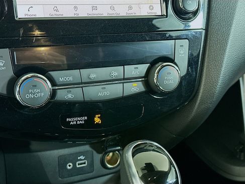 Used 2022 Nissan Rogue Sport SL w/ Premium Package image 24