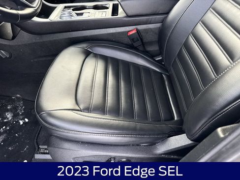 Used 2023 Ford Edge SEL image 12