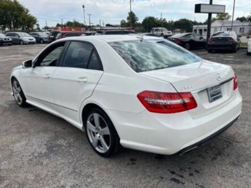 Used 2010 Mercedes-Benz E 350 Sedan image 6