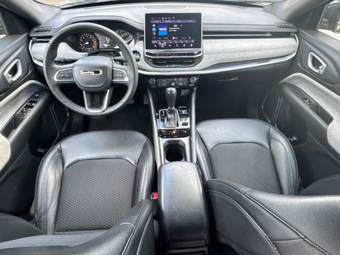 Used 2024 Jeep Compass Latitude AWD/4WD image 21