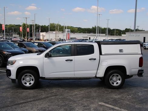 Used 2022 Chevrolet Colorado W/T w/ WT Convenience Package AWD/4WD image 2