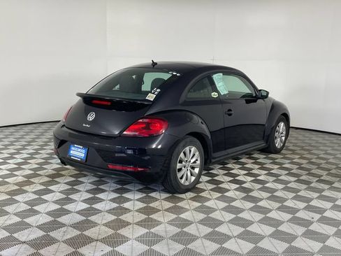 Used 2018 Volkswagen Beetle 2.0T FWD image 16