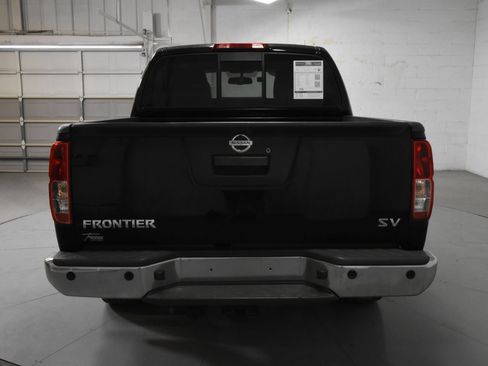 Used 2021 Nissan Frontier SV RWD image 11