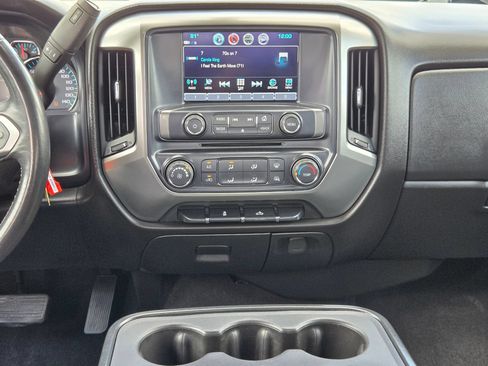 Used 2019 Chevrolet Silverado 1500 LT RWD image 16