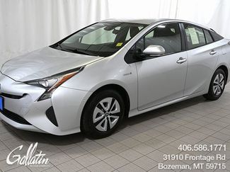 Used 2017 Toyota Prius Two image 1