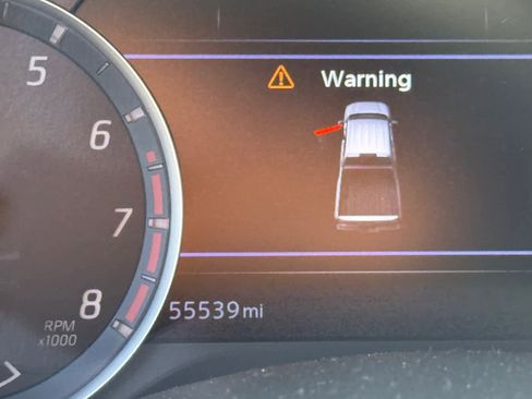 Certified 2022 Nissan Titan Platinum Reserve w/ Moonroof Package image 11