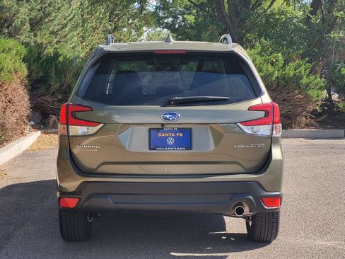 Used 2022 Subaru Forester Limited AWD/4WD image 6