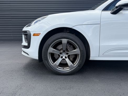 Used 2023 Porsche Macan Turbo AWD/4WD image 12