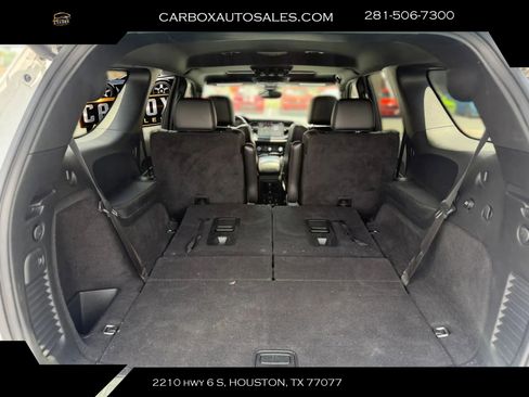 Used 2022 Dodge Durango R/T w/ Blacktop Package AWD/4WD image 25